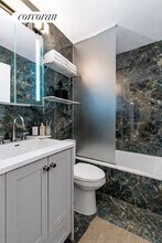 45 E 25th St in New York, NY - Building Photo - Building Photo