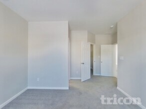 5367 Shamus Dr in Indianapolis, IN - Foto de edificio - Building Photo