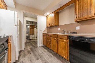 613-615 E Redwood St in Springfield, MO - Building Photo - Building Photo