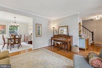 5433 Braddock Ridge Dr in Centreville, VA - Building Photo - Building Photo