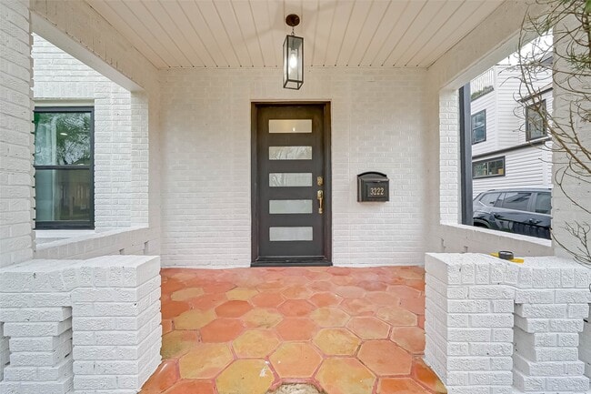 property at 3222 Oakdale St