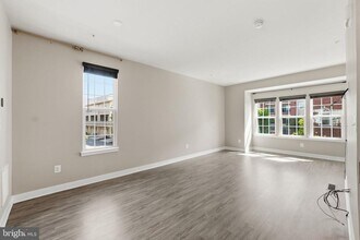 8110 Miner St in Greenbelt, MD - Building Photo - Building Photo