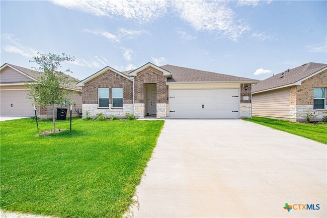 1412 Rolling Thunder Dr