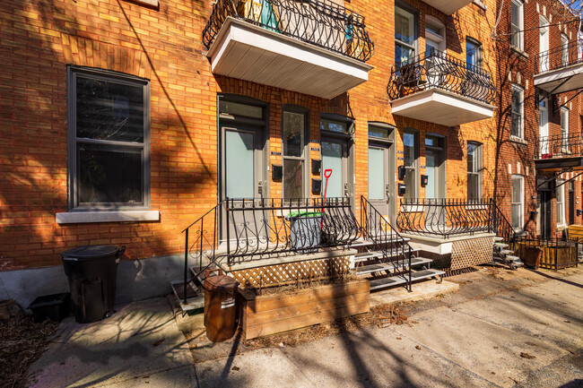 5665-5671 7E Av in Montréal, QC - Building Photo - Building Photo