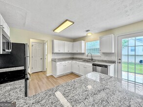 517 Cascade Walk in Mcdonough, GA - Building Photo - Building Photo