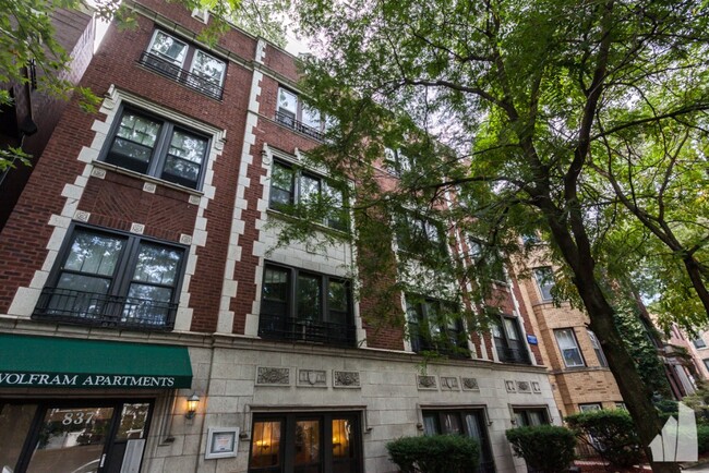 property at 837 W Wolfram St