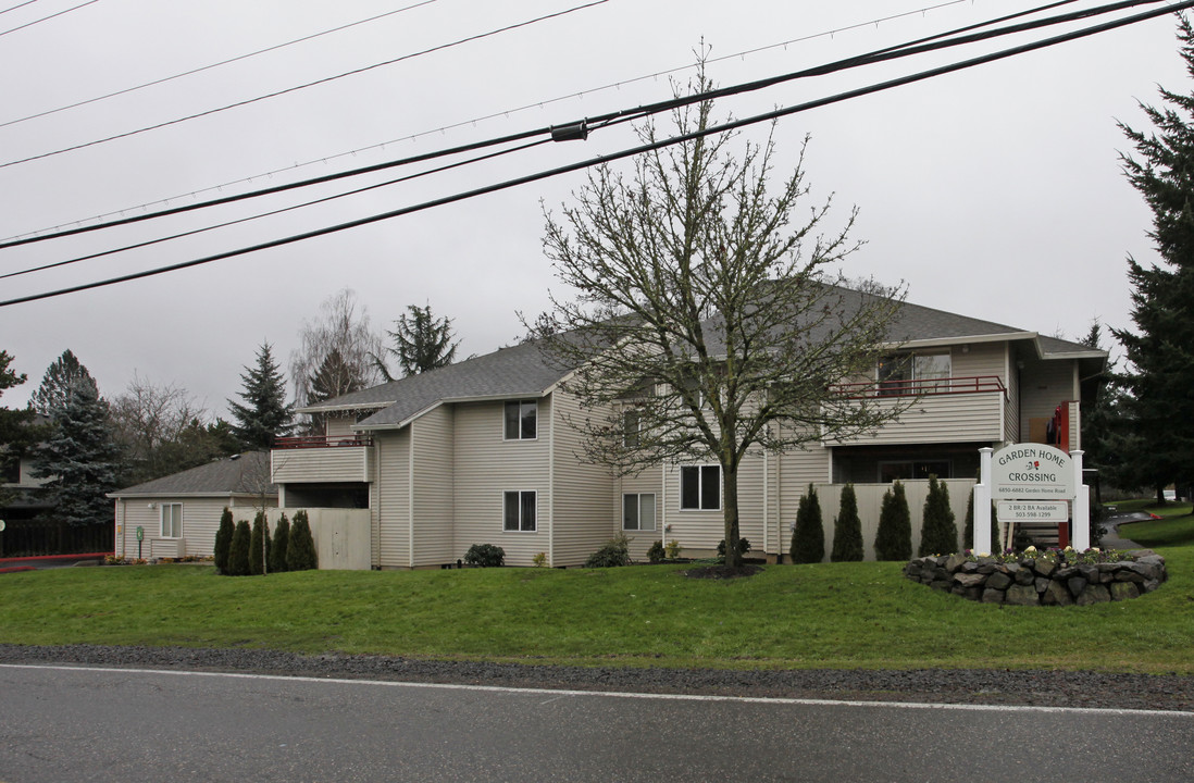 Garden Home Crossing in Portland, OR - Building Photo