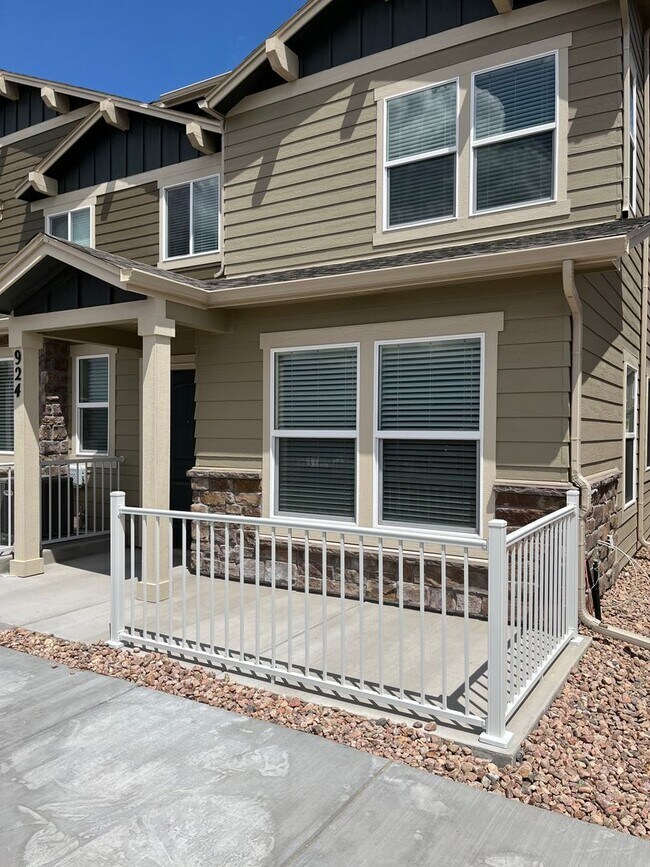 property at 924 Petra Heights