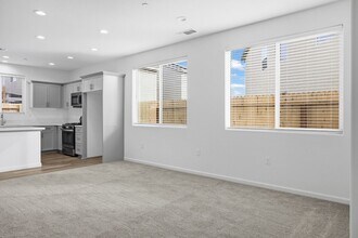 1312 W Prescott Ave in Visalia, CA - Building Photo - Building Photo