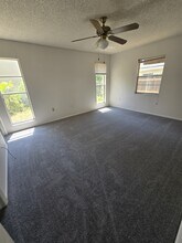 809 Green Valley Rd in Palm Harbor, FL - Foto de edificio - Building Photo