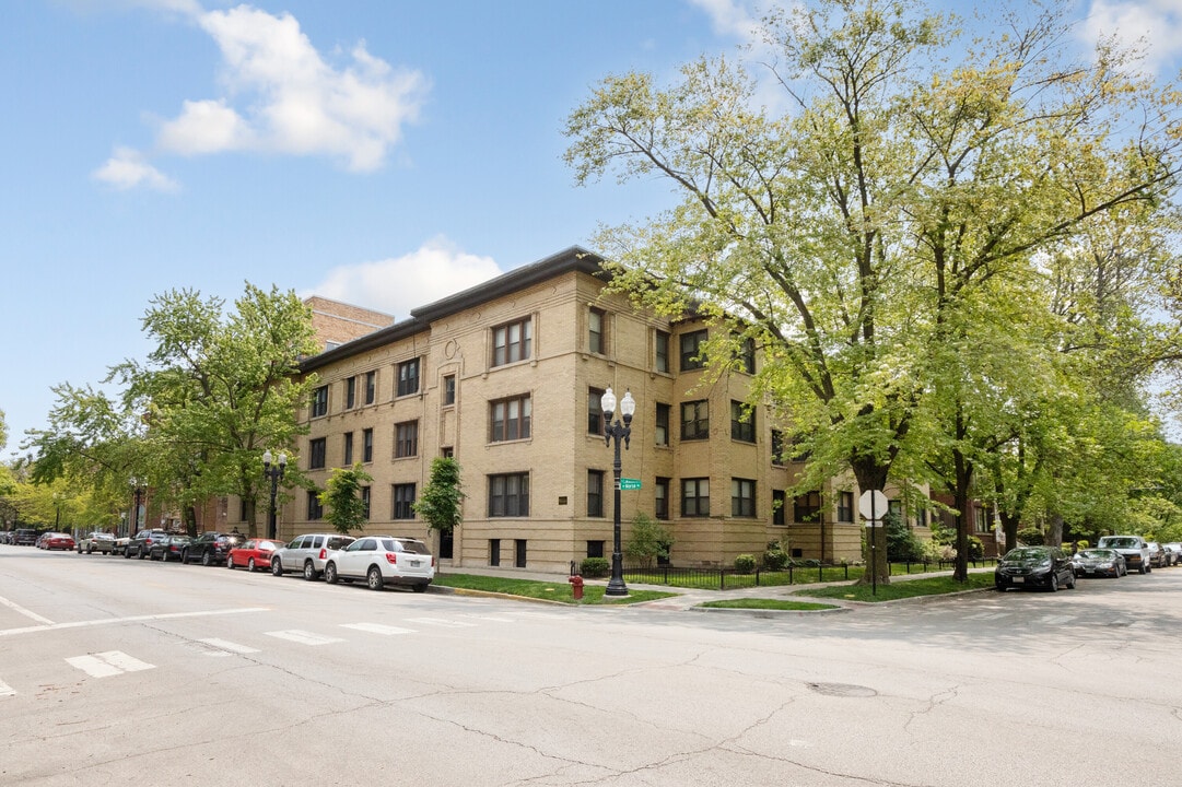 6931 N Lakewood Ave, Unit G in Chicago, IL - Building Photo