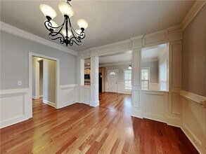 1050 Longshore Cove in Decatur, GA - Building Photo - Building Photo