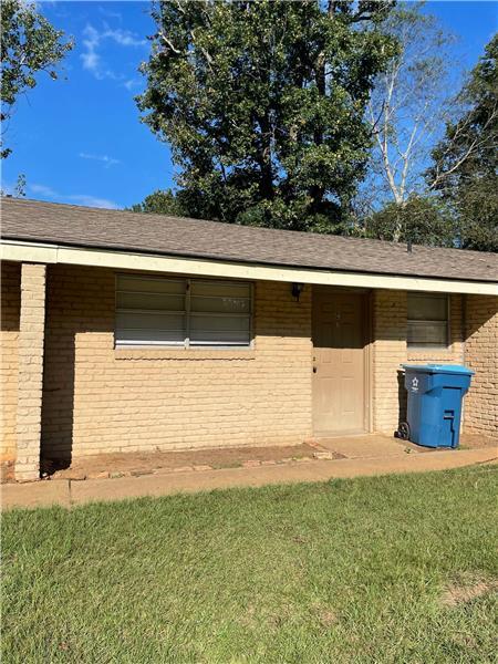 2301 Addiebelle St in Marshall, TX - Building Photo