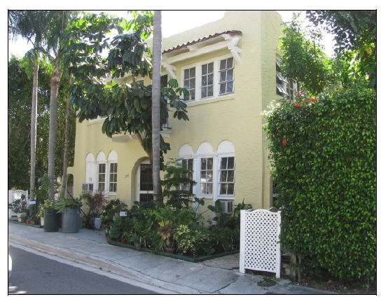 212 Oleander Ave in Palm Beach, FL - Building Photo