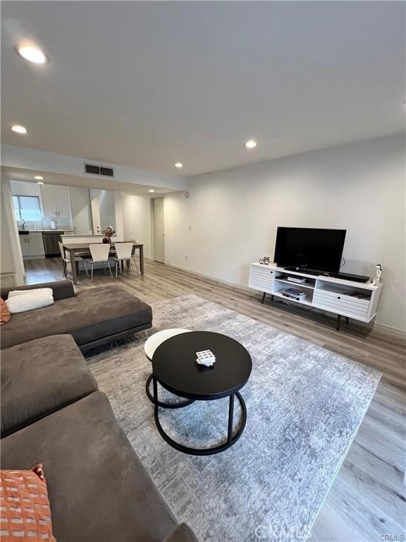 property at 10331 Lindley Ave