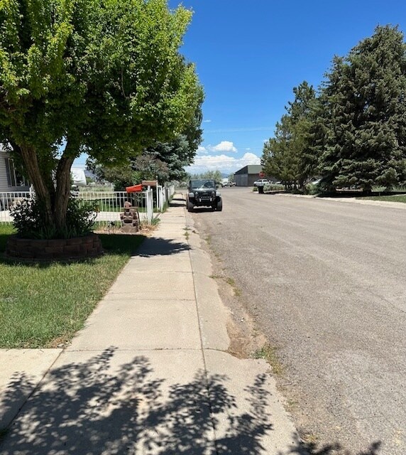 242 700 W in Parowan, UT - Building Photo - Building Photo