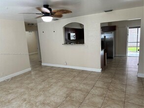 1695 Julie Tonia Dr in West Palm Beach, FL - Building Photo - Building Photo