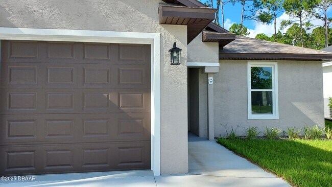 property at 44 Regency Dr