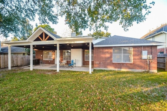 2906 Cocona Ln in Houston, TX - Foto de edificio - Building Photo