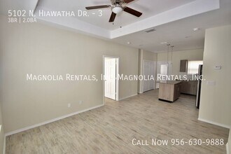 5102 N Hiawatha Dr, Unit 3 in Pharr, TX - Building Photo - Building Photo