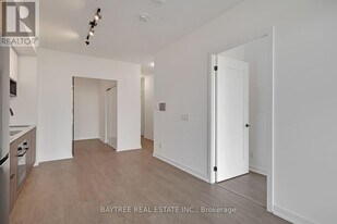 5 Defries St in Toronto, ON - Building Photo