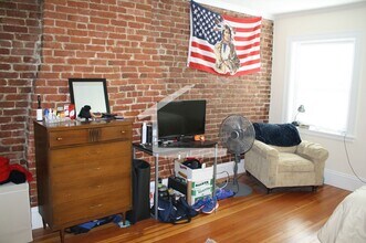 1610 Beacon St in Brookline, MA - Building Photo - Building Photo