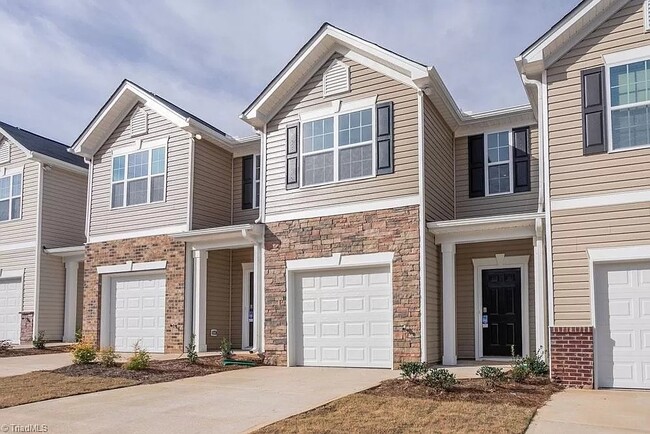 property at 1154 Evelynnview Ln