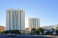 Turnberry Place in Las Vegas, NV - Building Photo - Building Photo