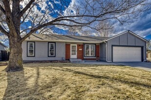 2239 Bowen St in Longmont, CO - Building Photo