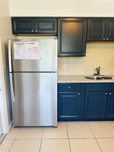 2216 Wilson St in Hollywood, FL - Building Photo - Building Photo