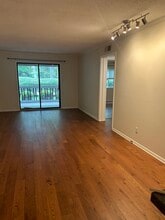 33 Lake Dr in Hendersonville, NC - Building Photo - Building Photo