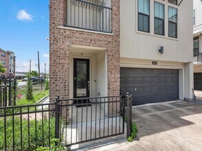 3610 Chenevert St in Houston, TX - Building Photo - Building Photo