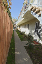 380 Temple Ave in Long Beach, CA - Building Photo - Building Photo