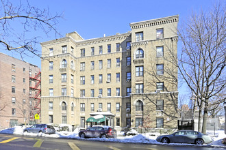 3619 Bowne St in Flushing, NY - Building Photo - Building Photo