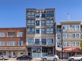 2551 Kingsway in Vancouver, BC - Building Photo
