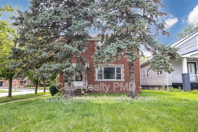 426 E 200th St in Euclid, OH - Building Photo - Building Photo