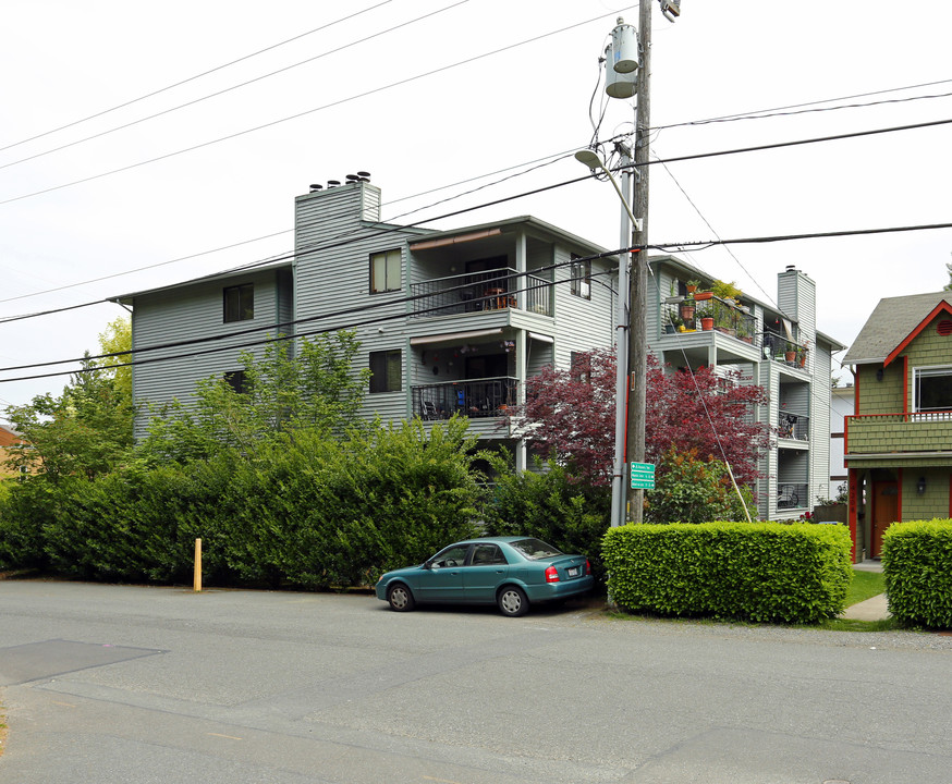 Parkview Apartments in Seattle, WA - Building Photo