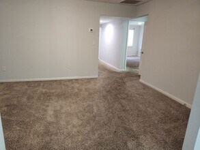 2043 Maywood St in Chesapeake, VA - Building Photo - Building Photo