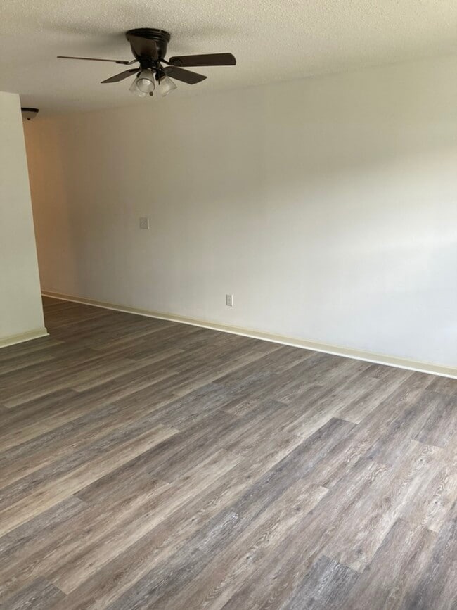 627 Wilderness Trl in Columbia, TN - Building Photo - Building Photo