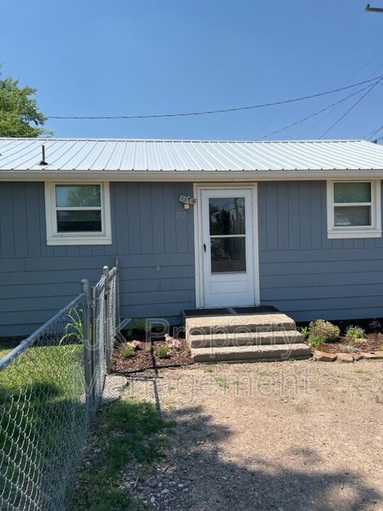 1601 5th Ave NW in Great Falls, MT - Building Photo
