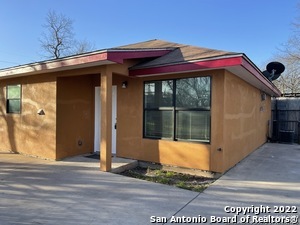 1721 Quintana Rd in San Antonio, TX - Building Photo - Building Photo