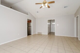 10173 Oak Run Dr S in Olive Branch, MS - Building Photo - Building Photo