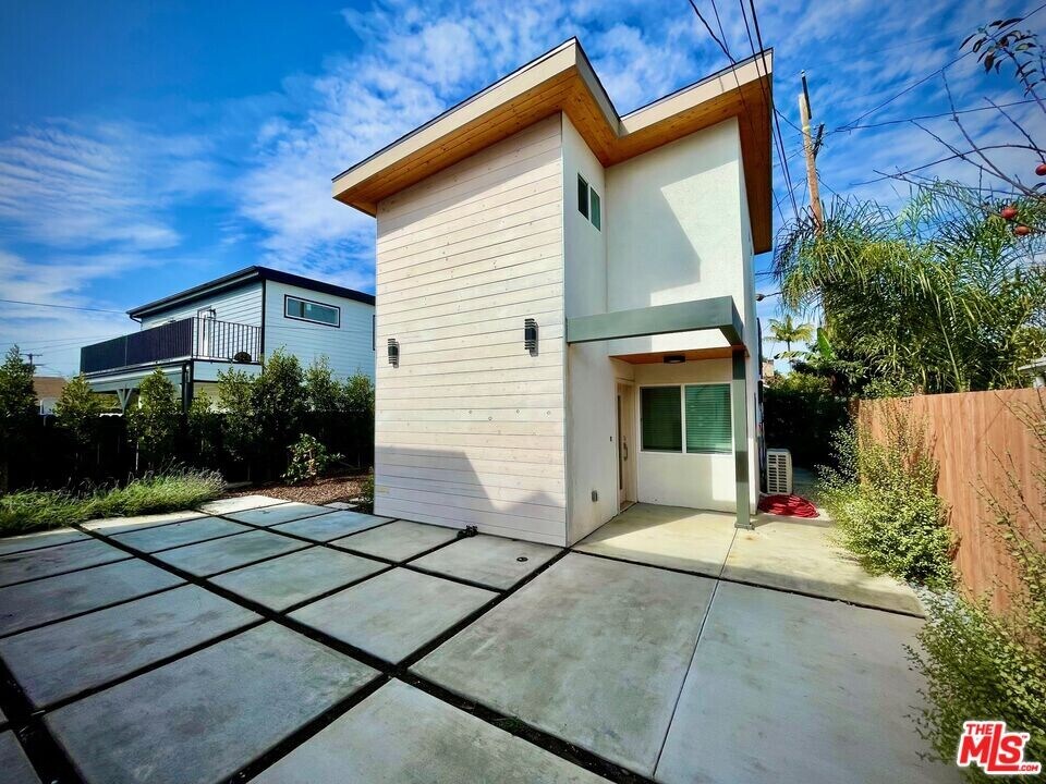 953 E Brett St in Inglewood, CA - Building Photo