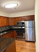 625 Deerfield Rd in Deerfield, IL - Foto de edificio - Building Photo