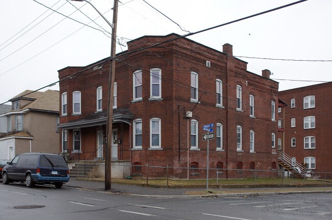 1340-1342 Dwight St in Holyoke, MA - Building Photo - Building Photo