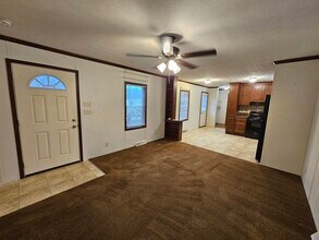 10 Daisy Ln in Weedsport, NY - Building Photo - Building Photo