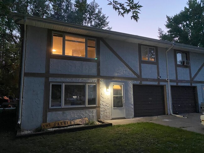 6939 Centerville Rd in Centerville, MN - Building Photo - Building Photo