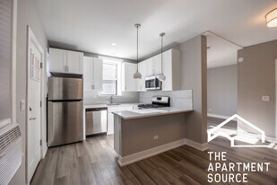 3937 N Janssen Ave in Chicago, IL - Building Photo