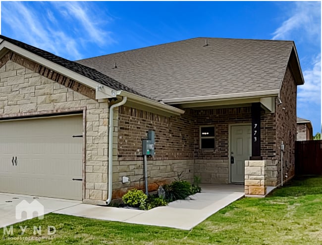 property at 773 Rolling Terrace Cir