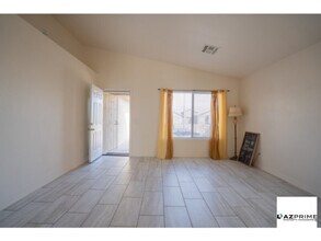 8563 W Mission Ln in Peoria, AZ - Building Photo - Building Photo